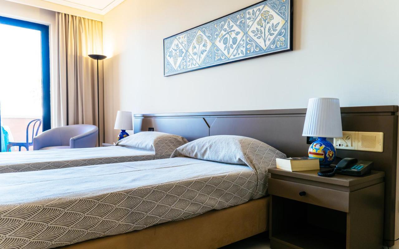 קסטלדאצ'ה Palm Beach Club Hotel מראה חיצוני תמונה