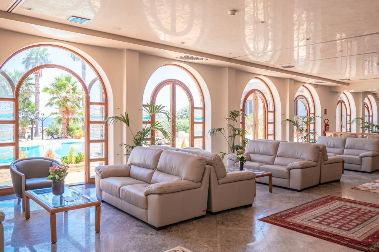 קסטלדאצ'ה Palm Beach Club Hotel מראה חיצוני תמונה